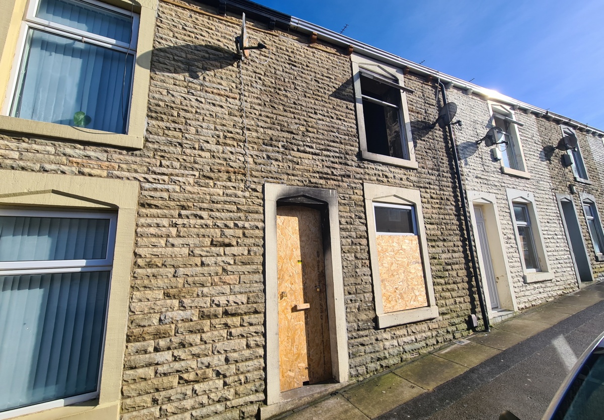 Guide Price £28,000, 35 Spring Street, Accrington, Lancashire, 433+54443 Pugh Auctions